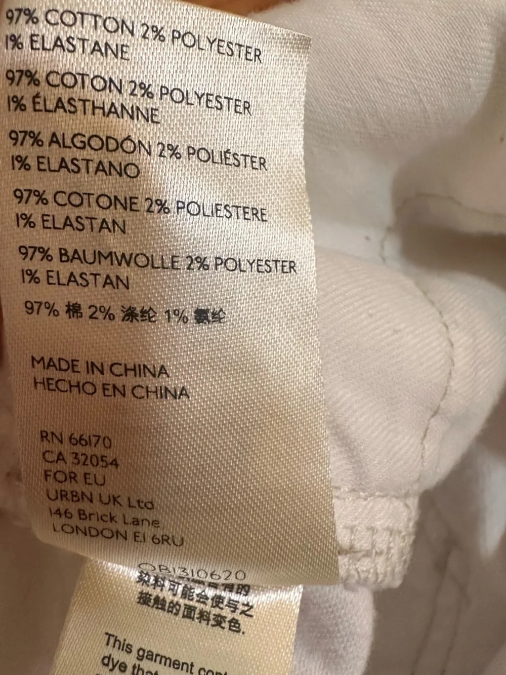 Anthropologie PILCRO Distressed white jeans size 32 (¥¥) - Picture 11 of 12